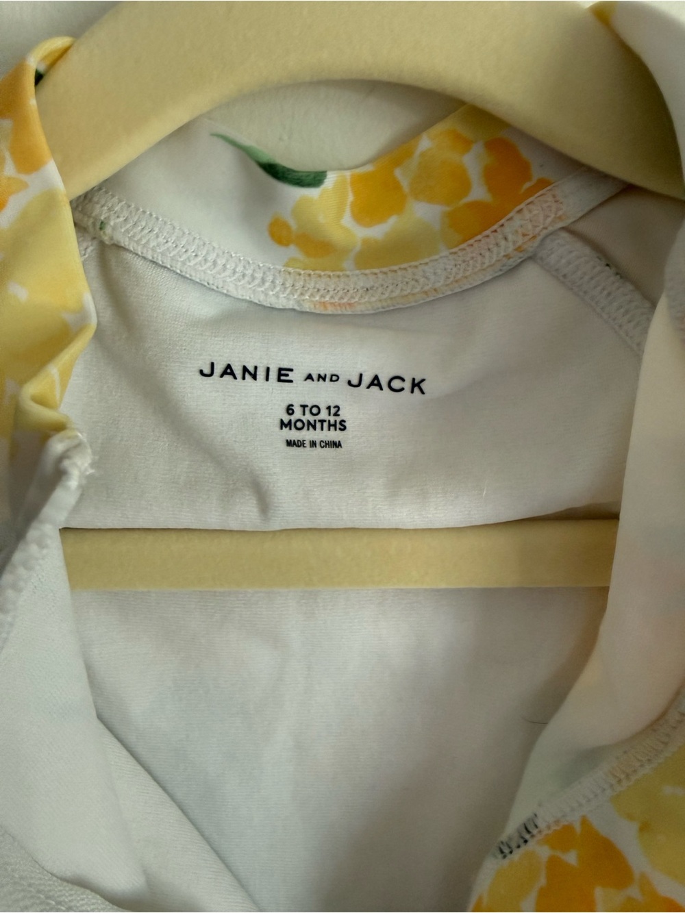 Baby NWOT 6-12mo Long-Sleeve Pineapple Rash Guard Swimsuit - Picture 5 of 6
